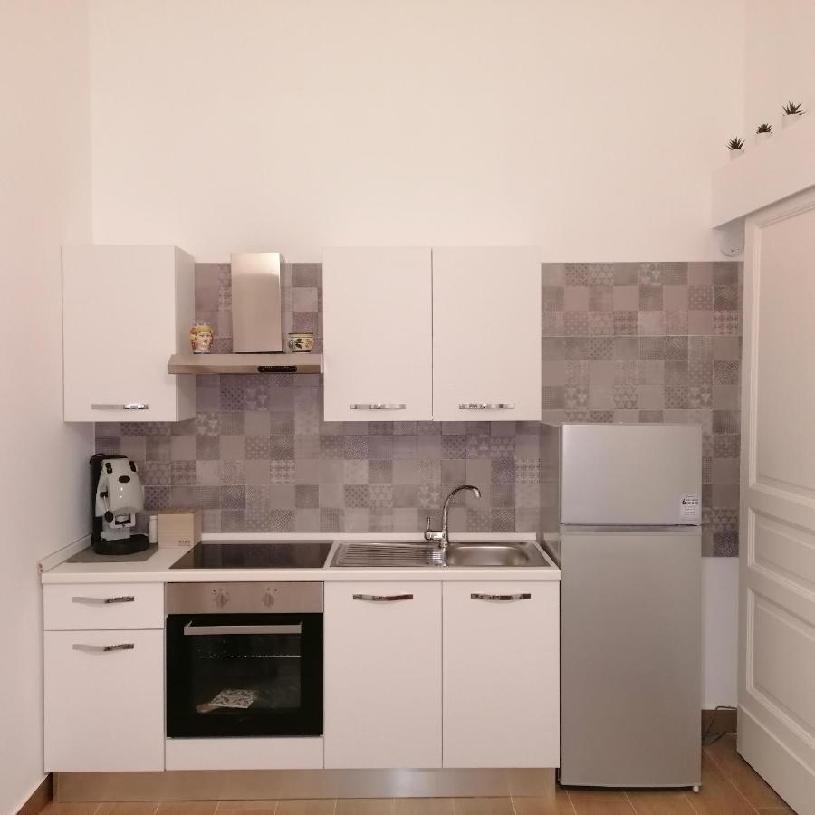 A Piscaria Apartman Catania-Fontanarossai nemzetközi repülőtér Kültér fotó