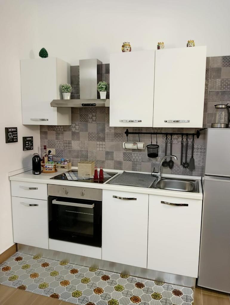 A Piscaria Apartman Catania-Fontanarossai nemzetközi repülőtér Kültér fotó
